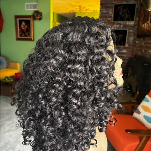 Wig - Picture 7 of 10